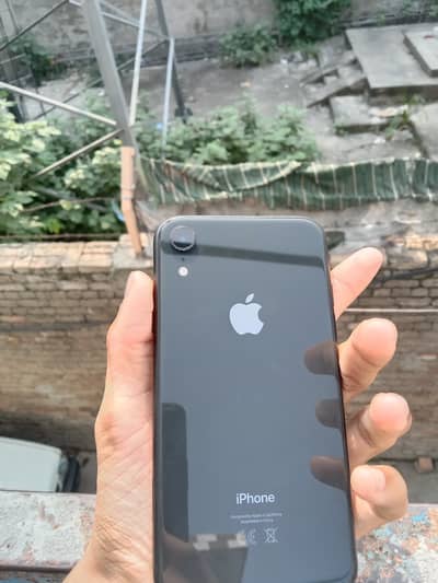 Apple iPhone XR