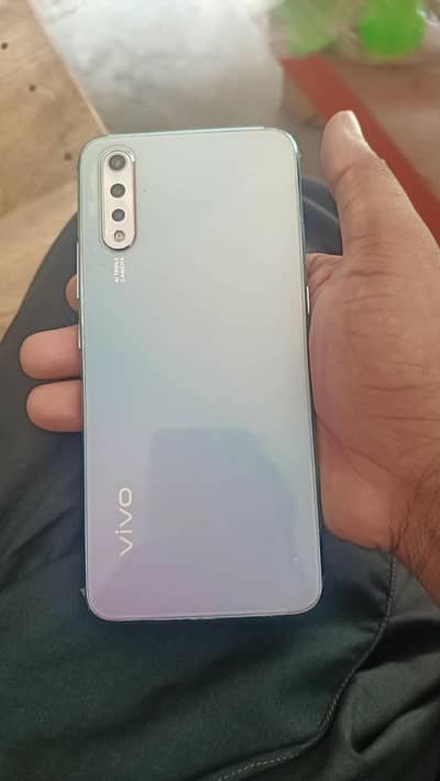 Vivo S1 4 128  for sale 25500 10 by 10 condition