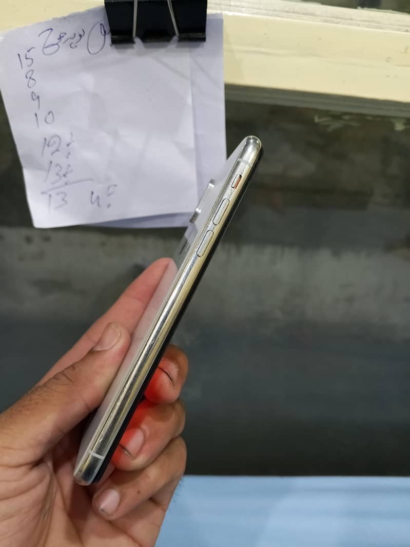 Apple iPhone X 2