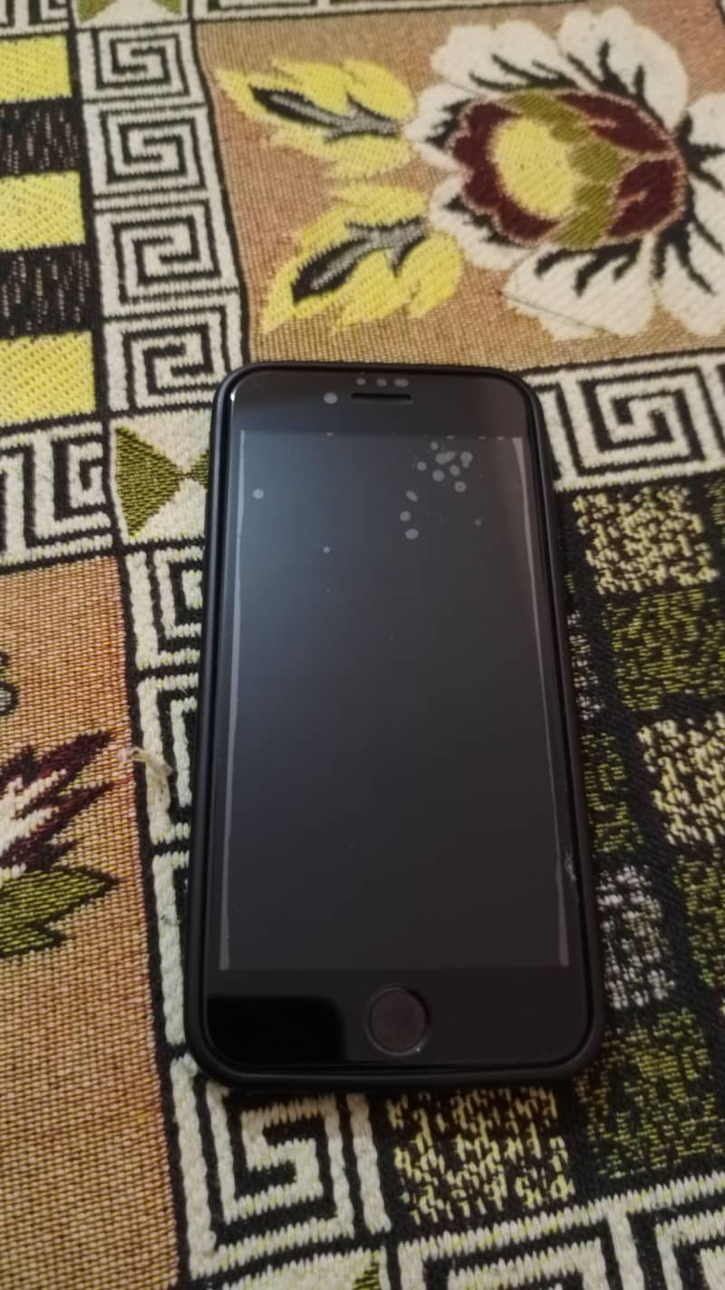 Apple iPhone 8 4