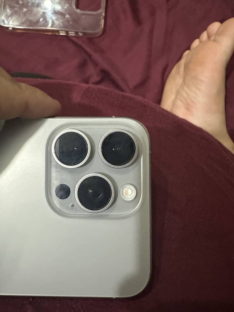 Apple iPhone 15 Pro Max 5