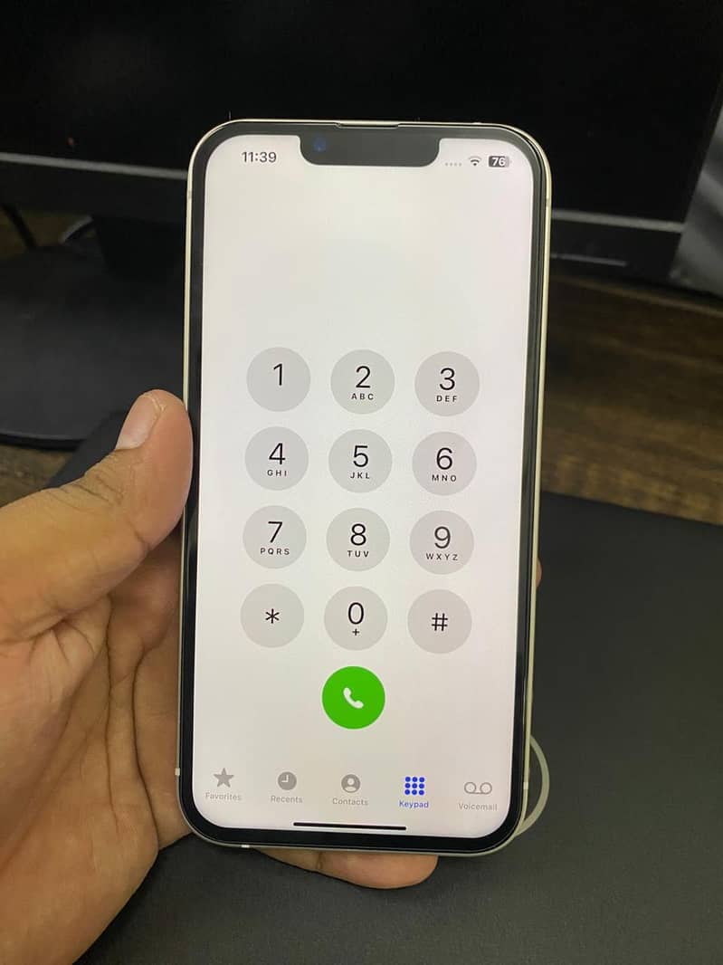 Apple iPhone 13 6