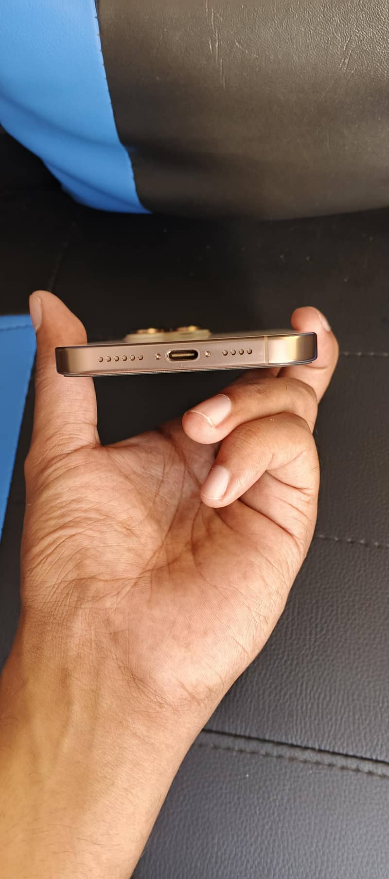 Iphone 16 pro max 6