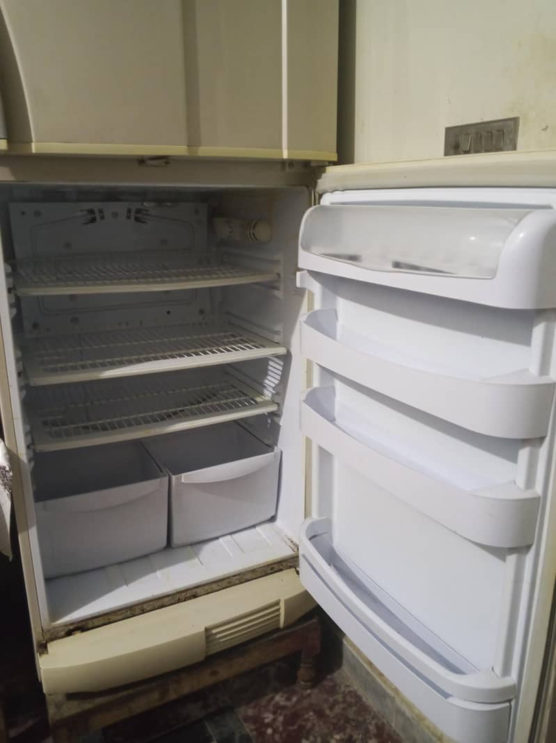 Refrigerator 1