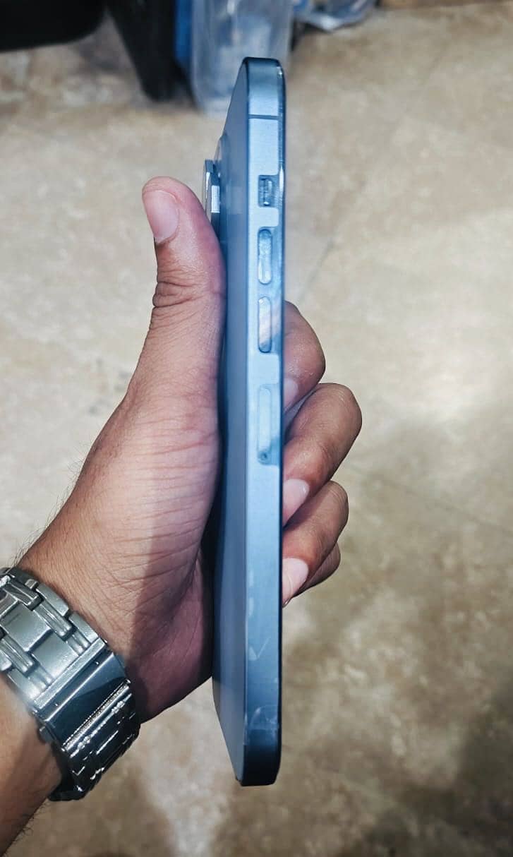 Apple iPhone 13 Pro Max 3