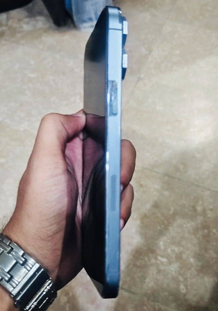 Apple iPhone 13 Pro Max 4