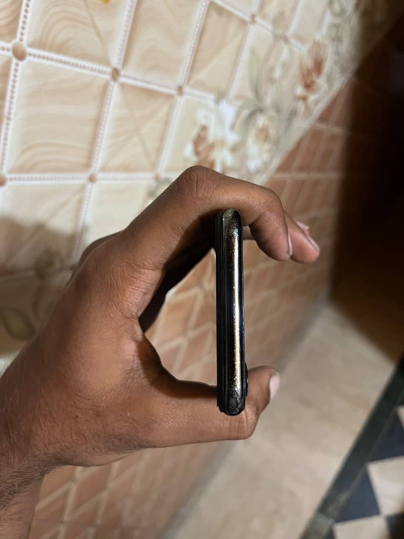 Apple iPhone X 2