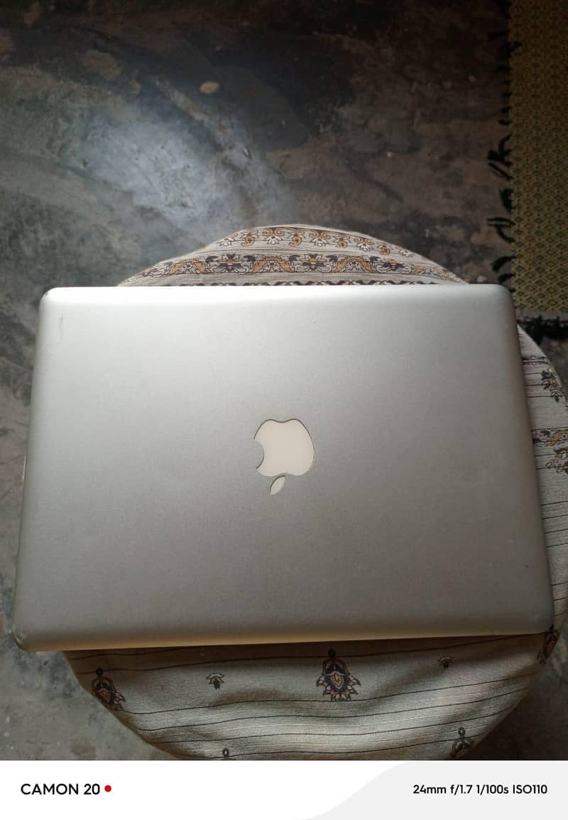 macbook pro 0