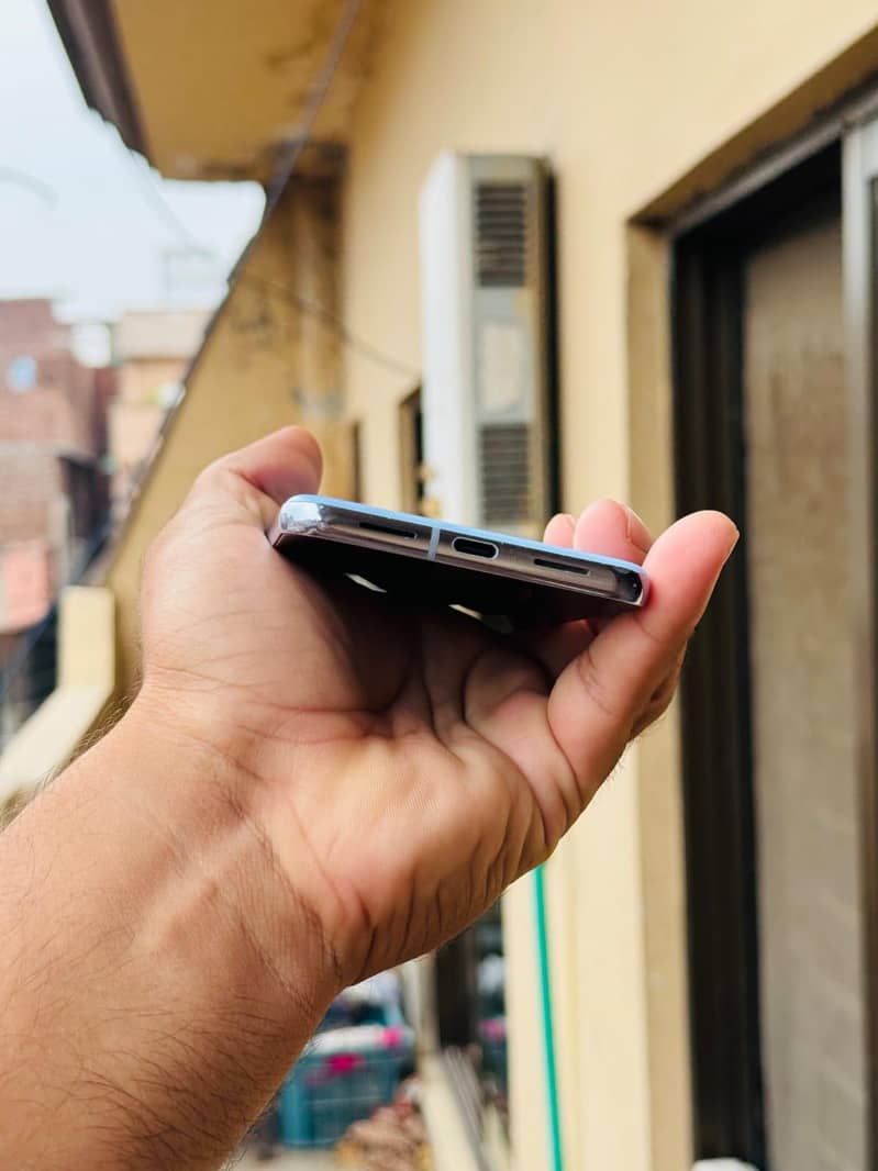 Google Pixel 8 Pro 6