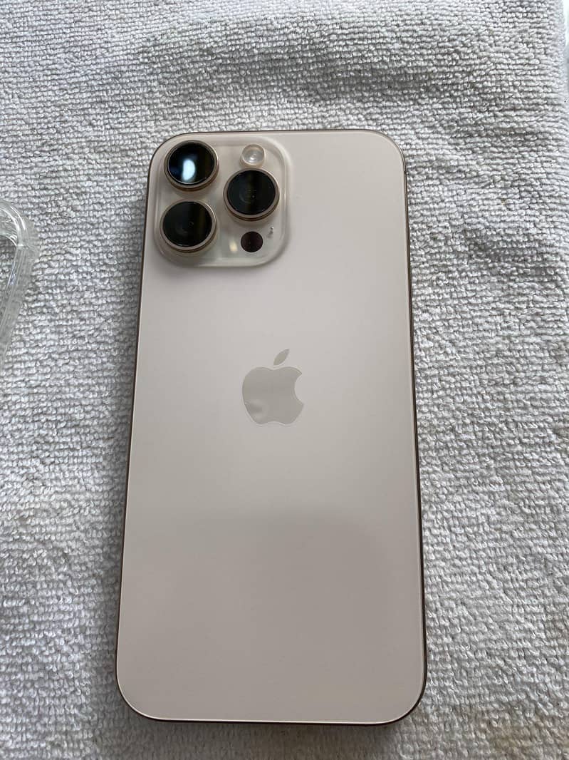 iphone 16 pro max 1