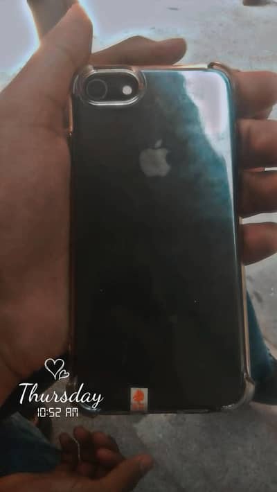 Apple iPhone 8