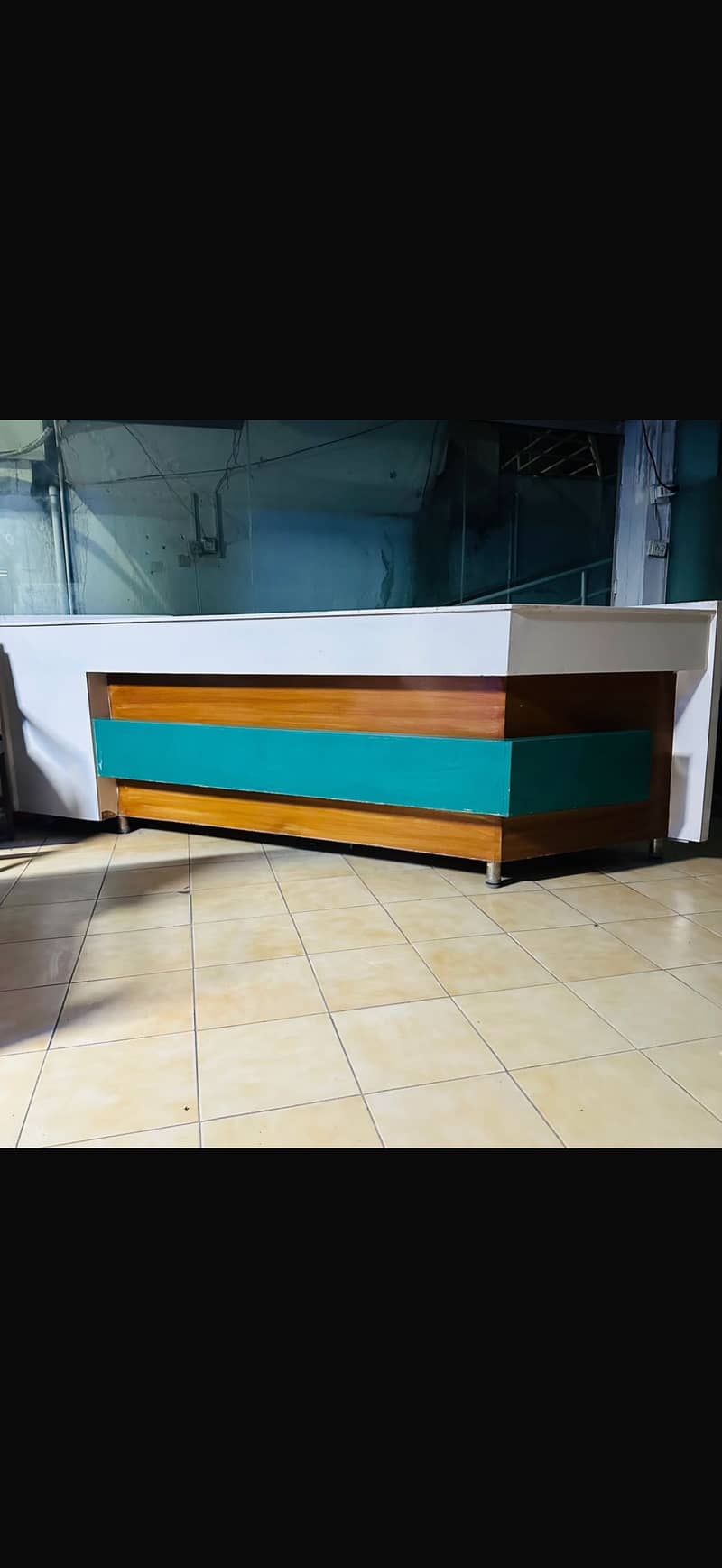 Reception counter 3