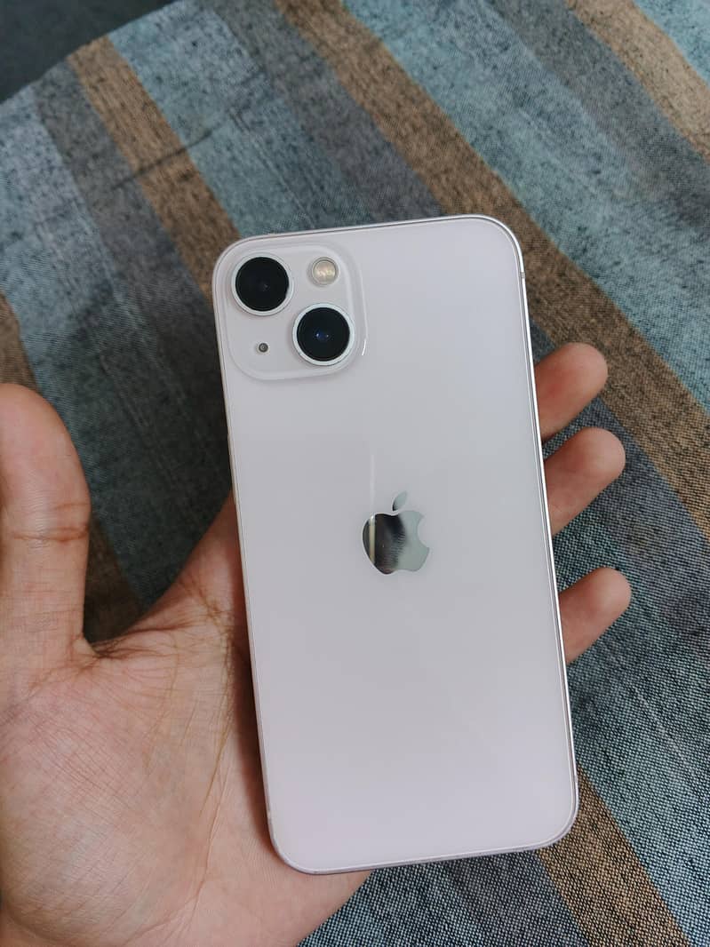 Apple iPhone 13 0