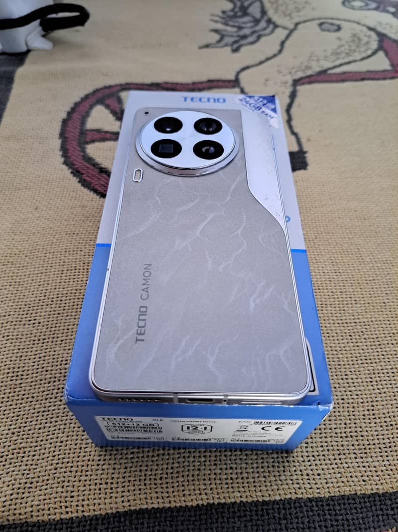 Tecno CAMON 30 Premier 1
