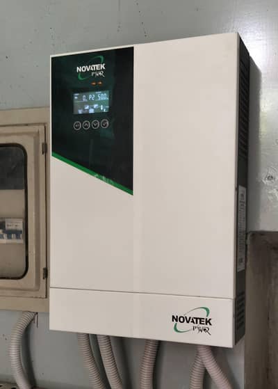 NOVATEK  PV5000  Solar Hybrid Inverter