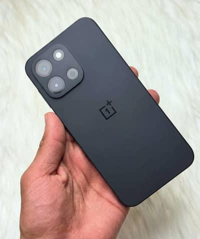 OnePlus Turbo 6 (16GB/256GB) - Untouched SIMs - 10/10 Condition