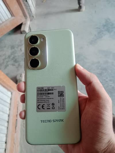 Tecno spark 40 pro plus /8+8 256