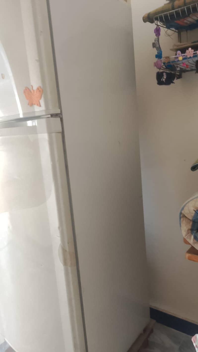 Refrigerator 4