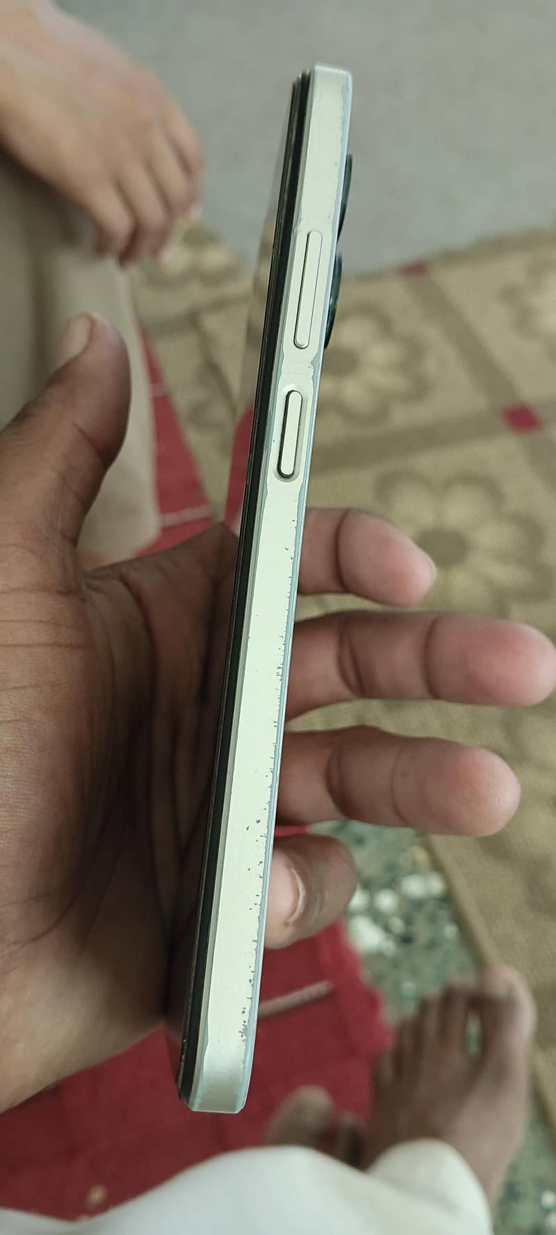 Realme c33 4