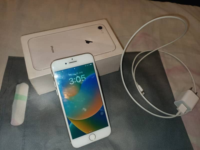 Apple iPhone 8 5