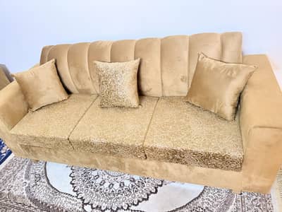 6 Seater Brand New Sofa Set 10/10 Condition