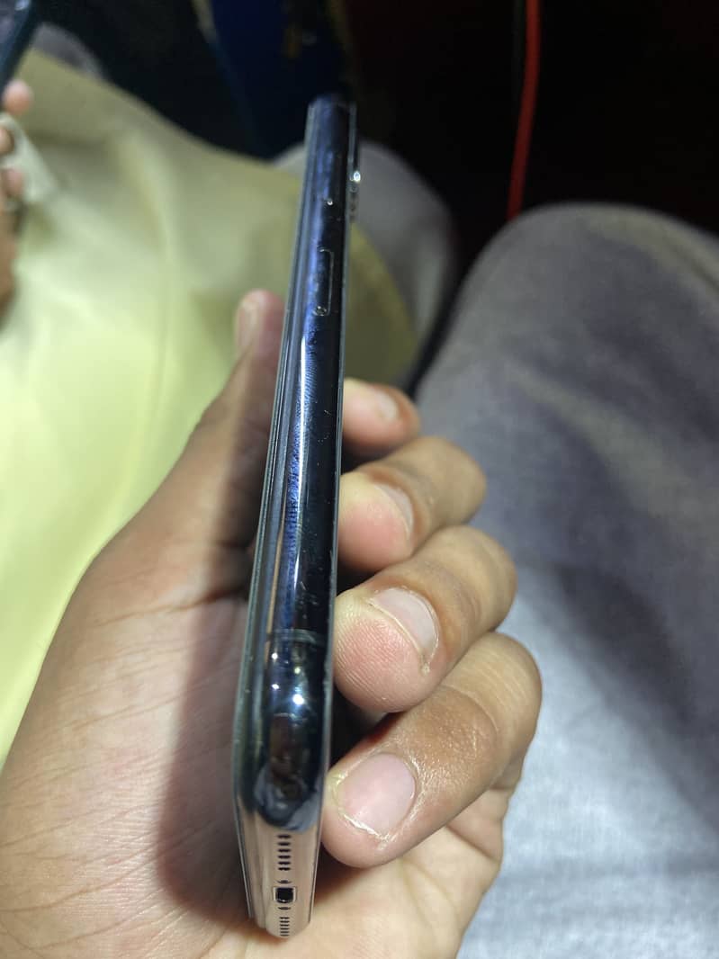 Apple iPhone X 2
