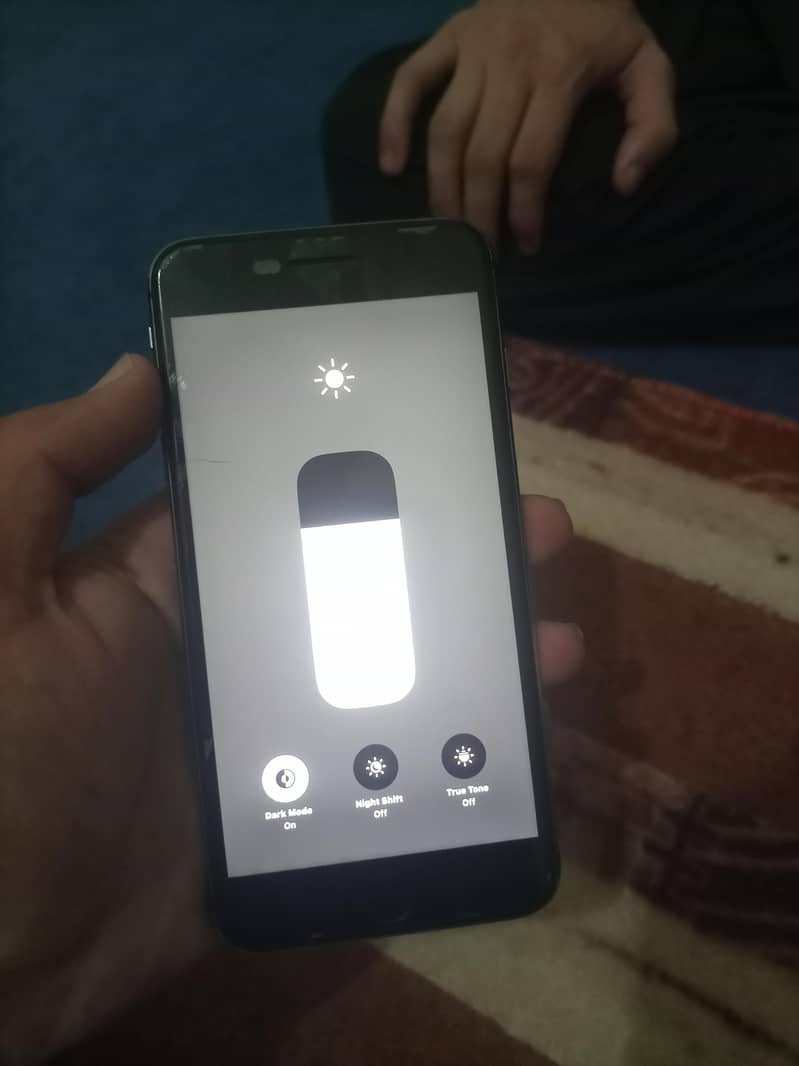 Apple iPhone 8 Plus 2