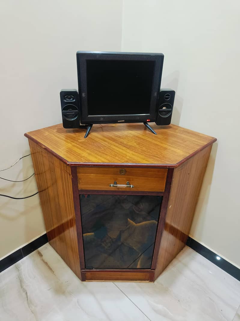 lcd corner TV corner (without LCD) 7