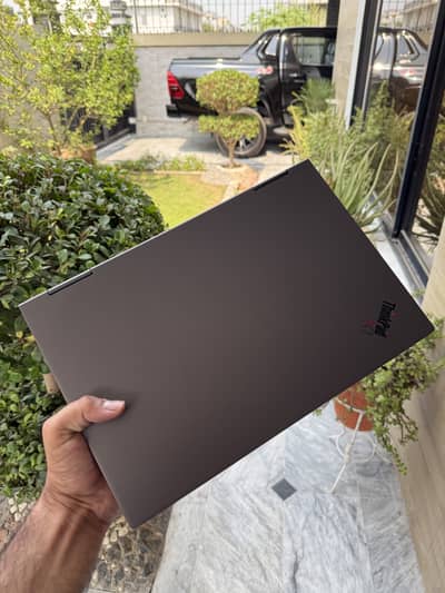 Lenovo ThinkPad X1 Yoga Gen 5 | 2-in-1 | Stunning 4K UHD Touchscreen