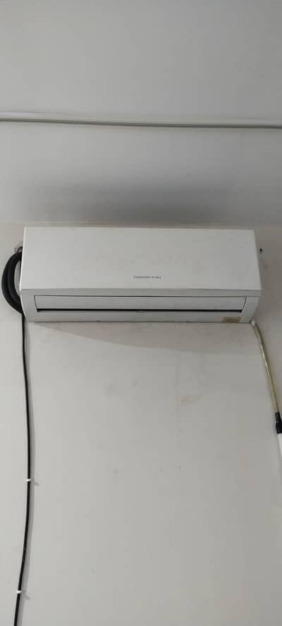 Changhong Ruba Split Ac 1Ton