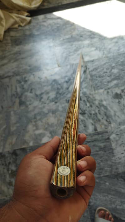 RA cues wooden