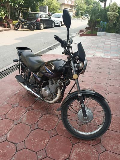 Suzuki GS 150 2024