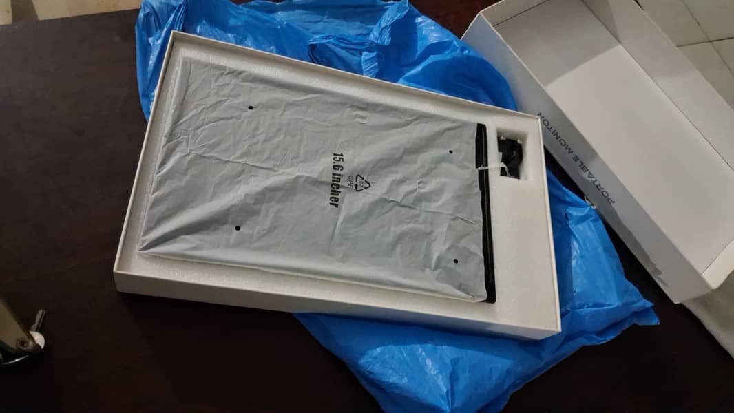 External Display 2k 2