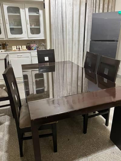 Dinning Table and Chairs
