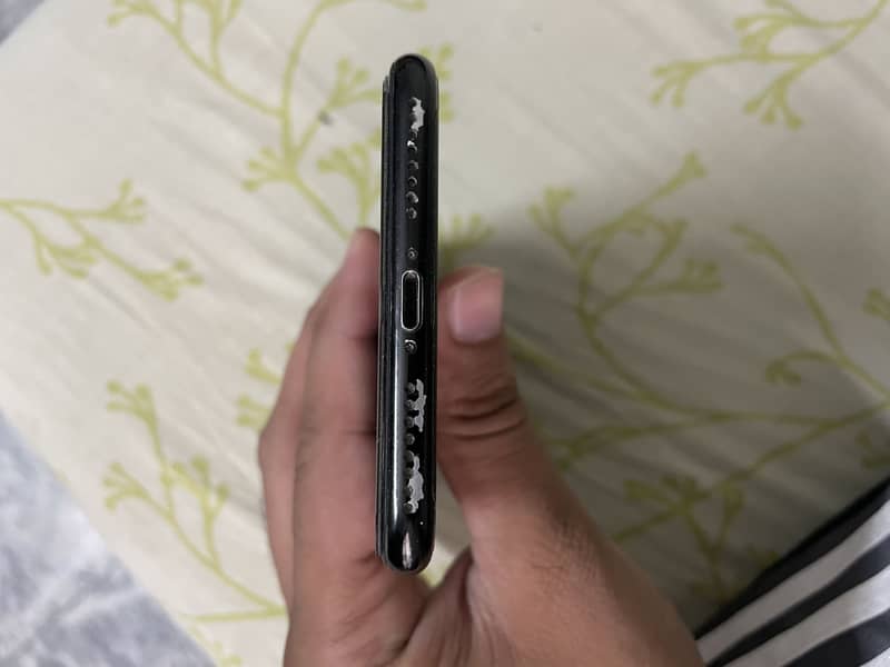 Apple iPhone 7 Plus 1
