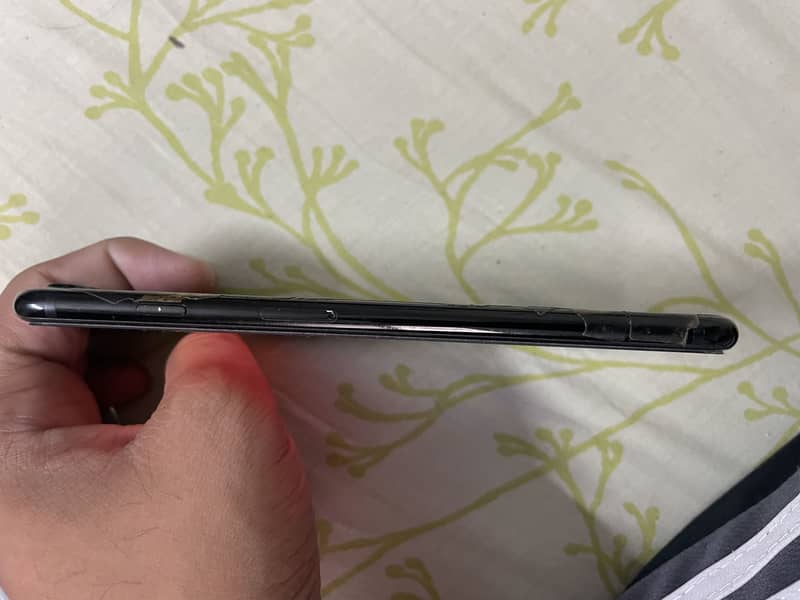 Apple iPhone 7 Plus 2