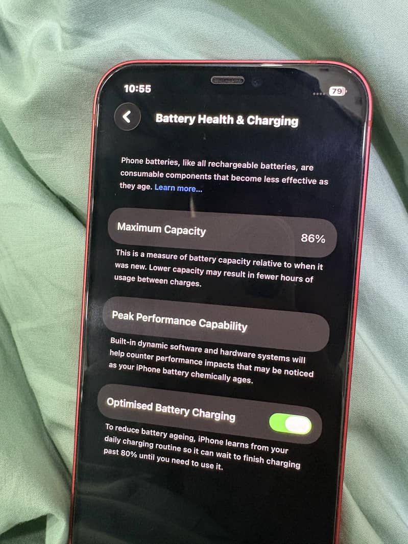 Apple iPhone 12 4