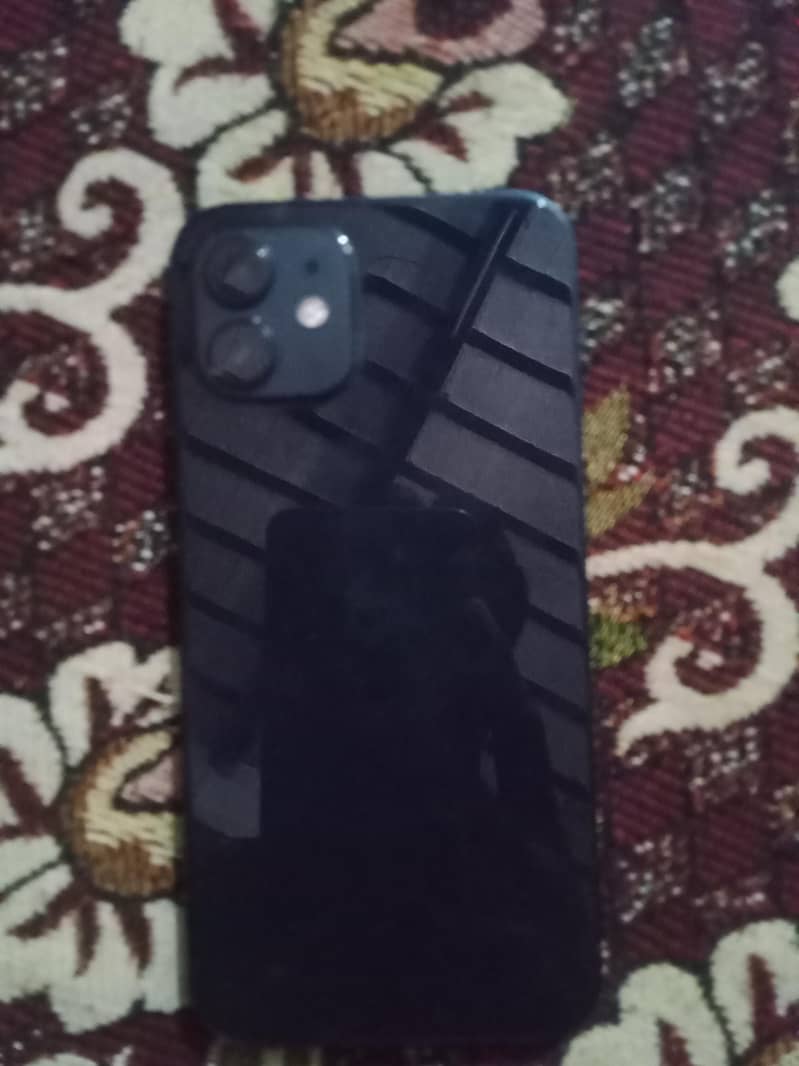 iPhone 12 6