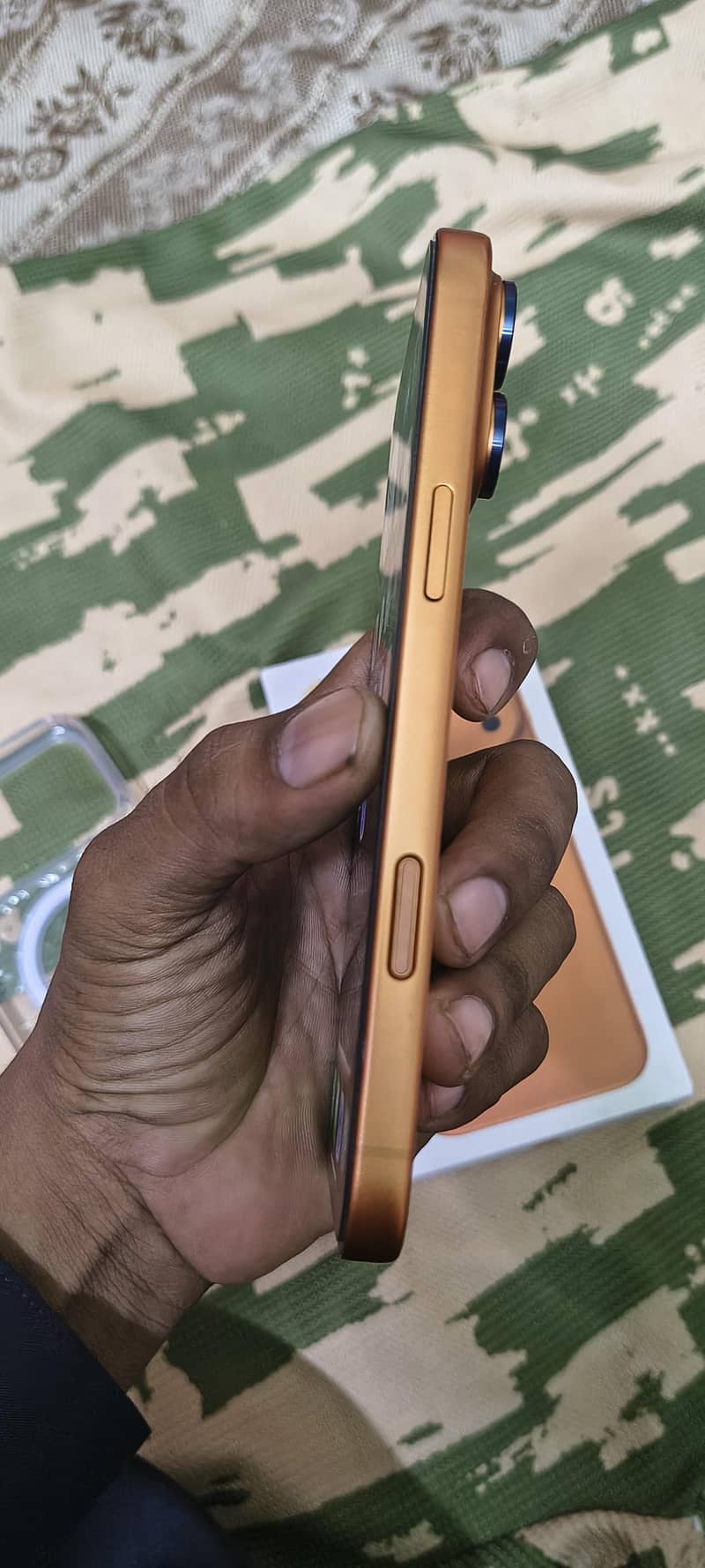 Apple iPhone 17 Pro Max 3