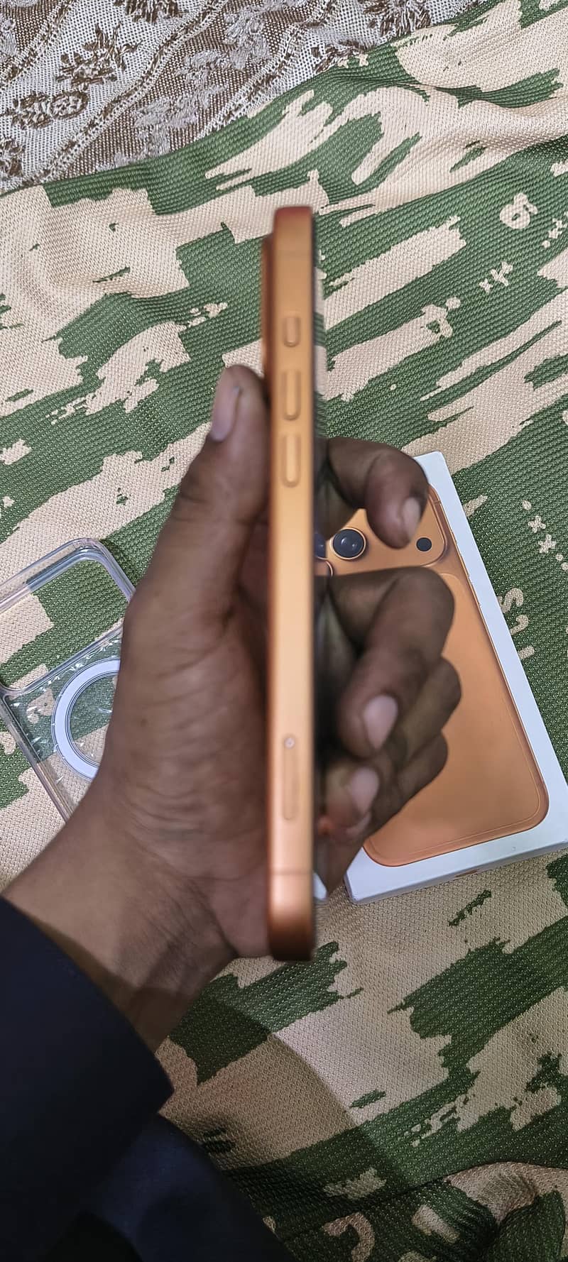Apple iPhone 17 Pro Max 5