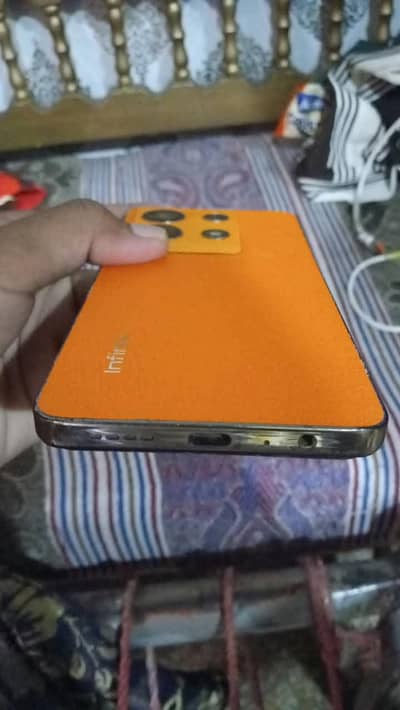 Infinix Note 30