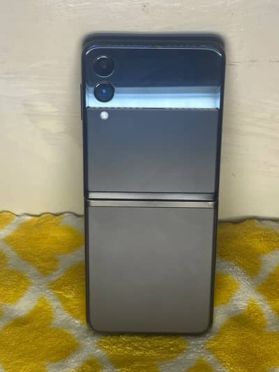 Samsung Mobile Z Flip 3