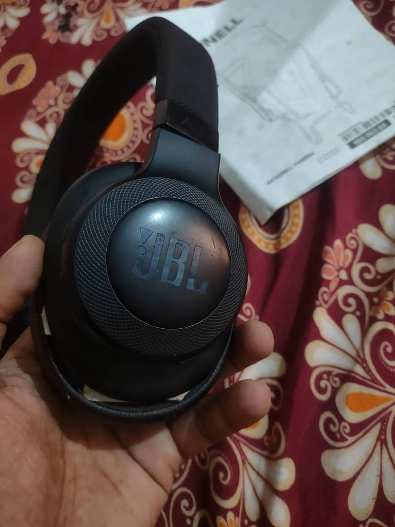 wireless headphones 1