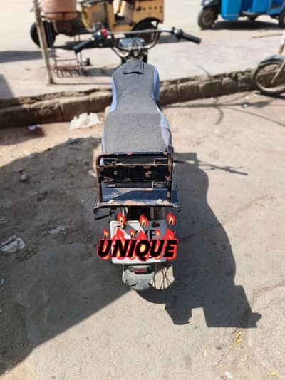 Unique CD 70