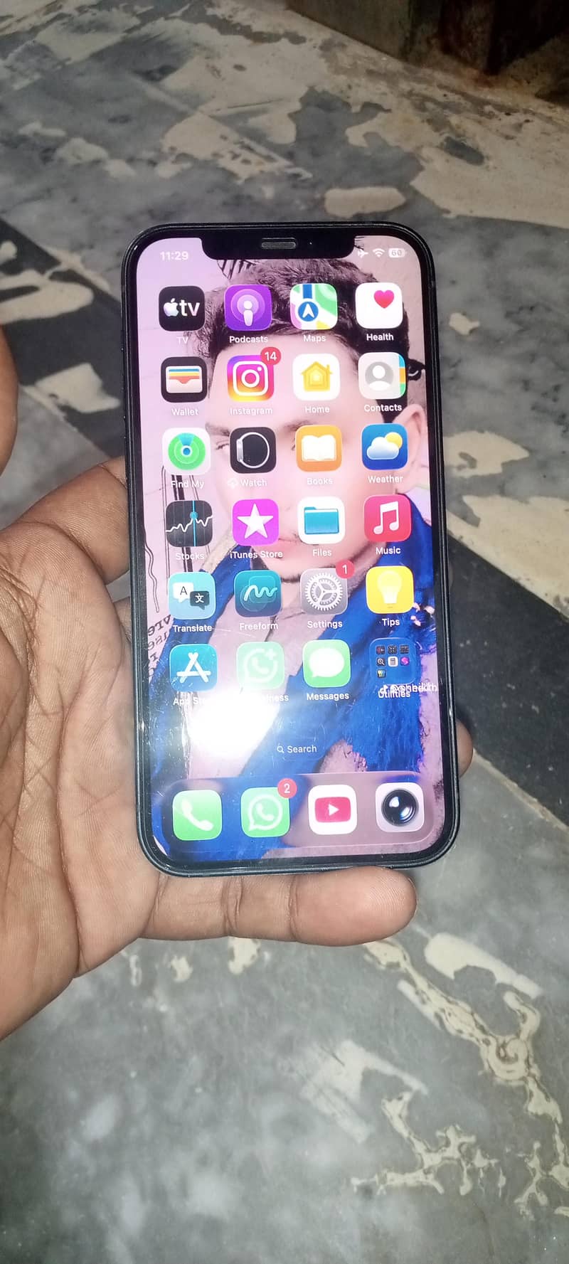 Apple iPhone 12 0