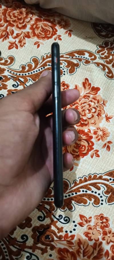 Apple iPhone SE