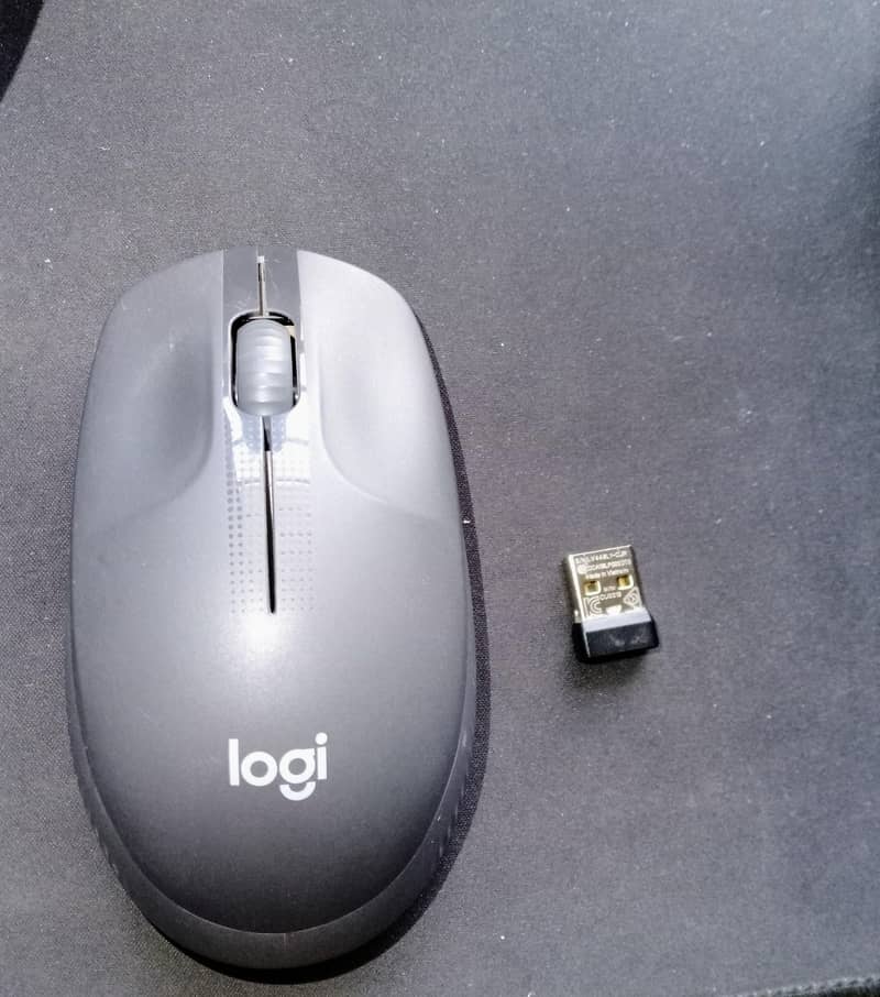 Logitech M190 Wireless Mouse 0