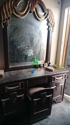 frinture sale in best condition