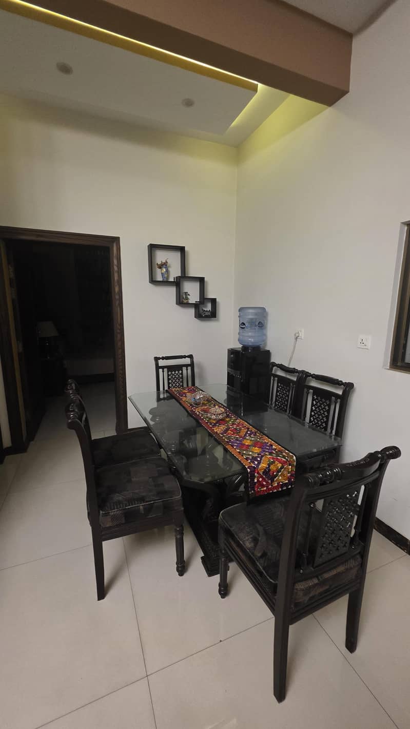Dining table 3