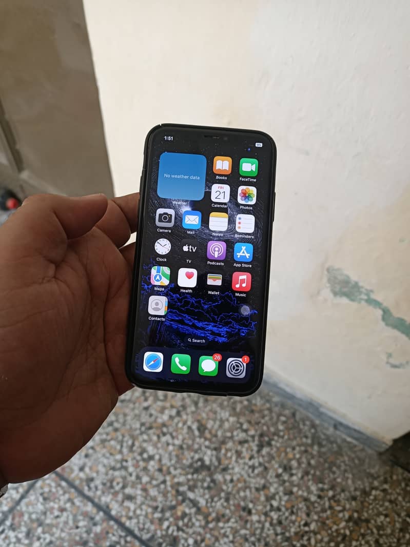 Apple iPhone X 3